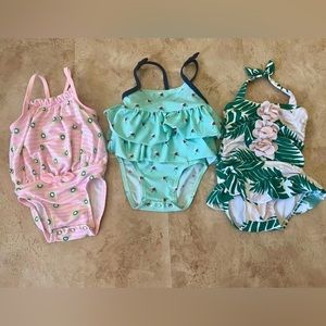 Baby girl swimsuits size 6 to 9 months